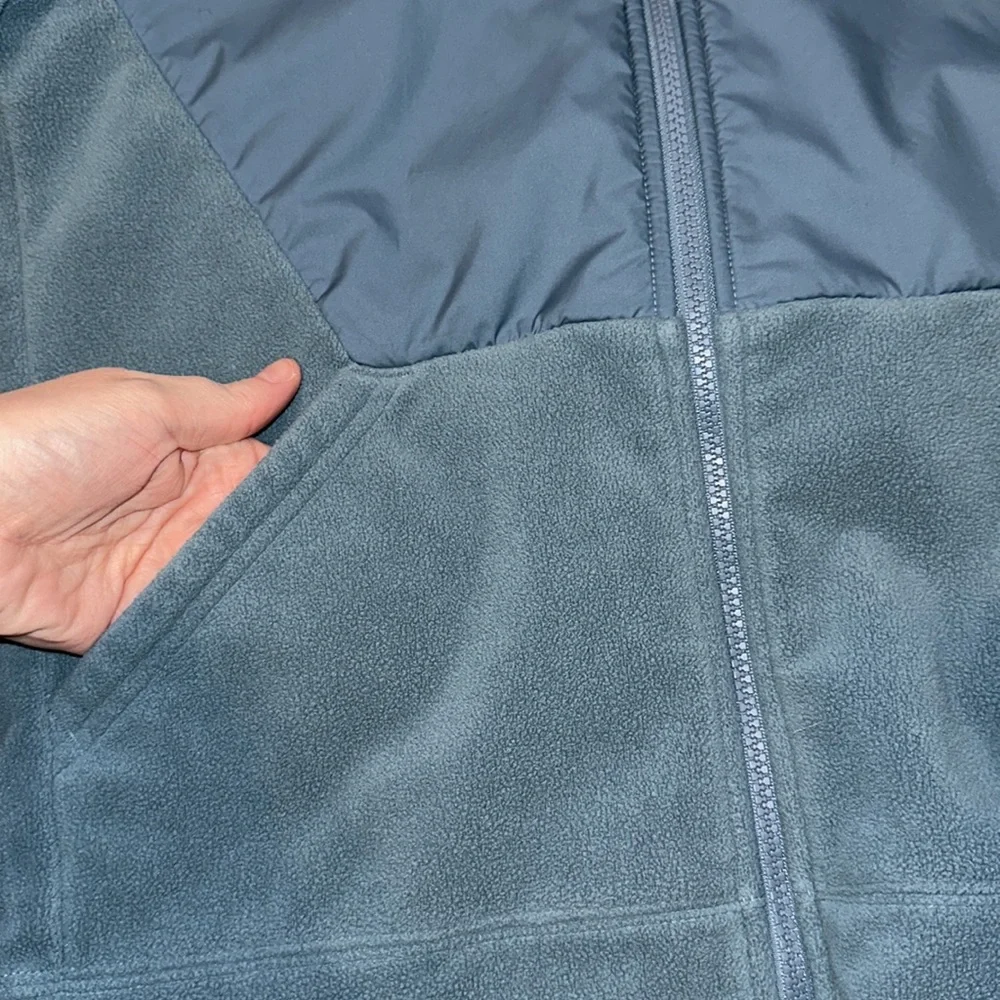 Nike jacket - Picture 3 of 6